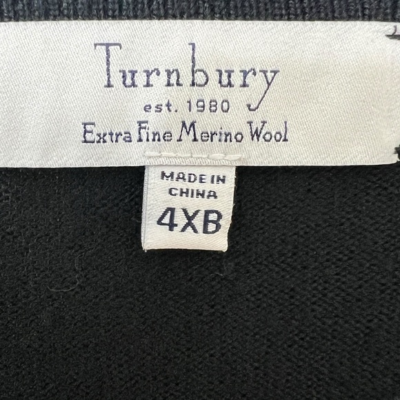 Turnbury extra fine Marino wool V Neck, long sleeve
Lightweight sweater black - Picture 2 of 6